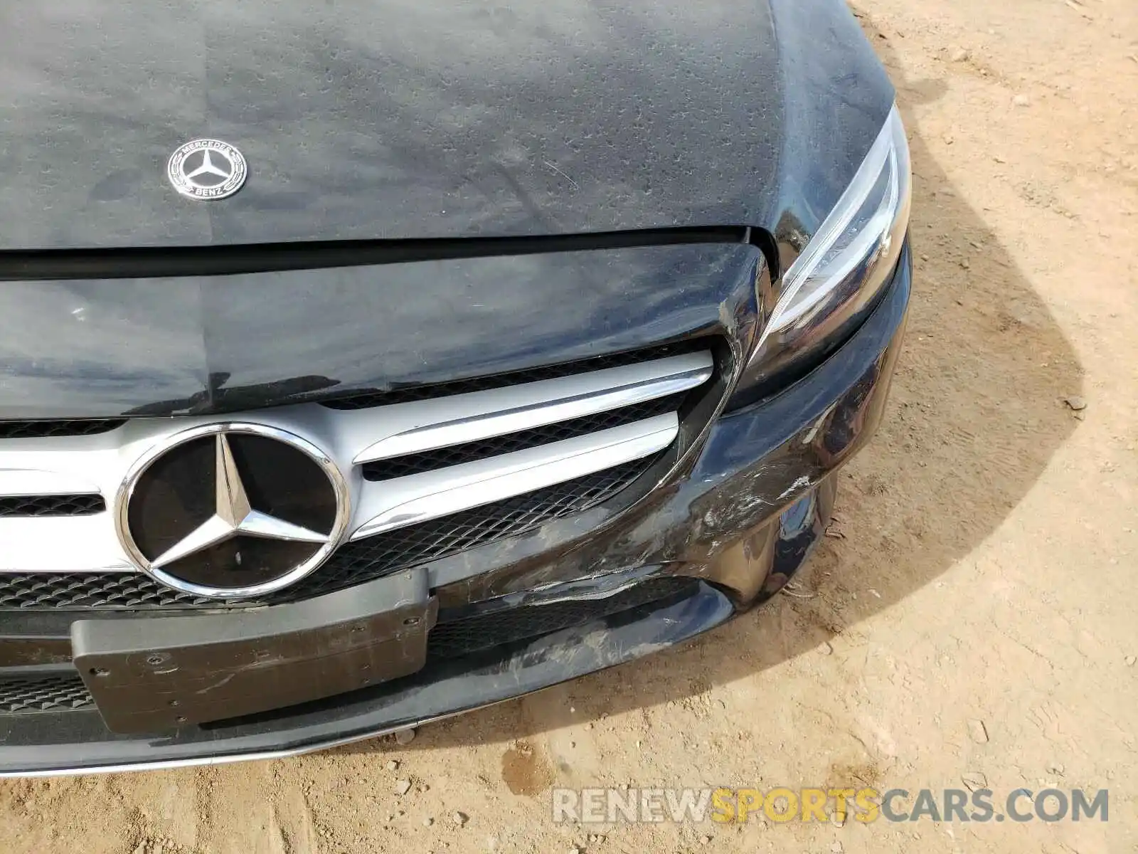 9 Photograph of a damaged car 55SWF8EB9KU315643 MERCEDES-BENZ C CLASS 2019