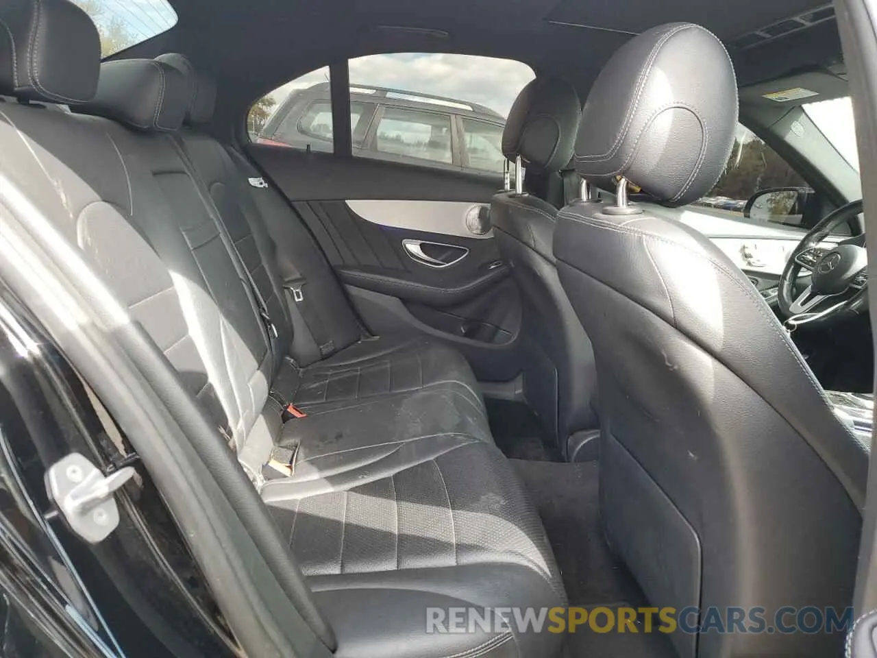 10 Photograph of a damaged car 55SWF8EBXKU299162 MERCEDES-BENZ C-CLASS 2019