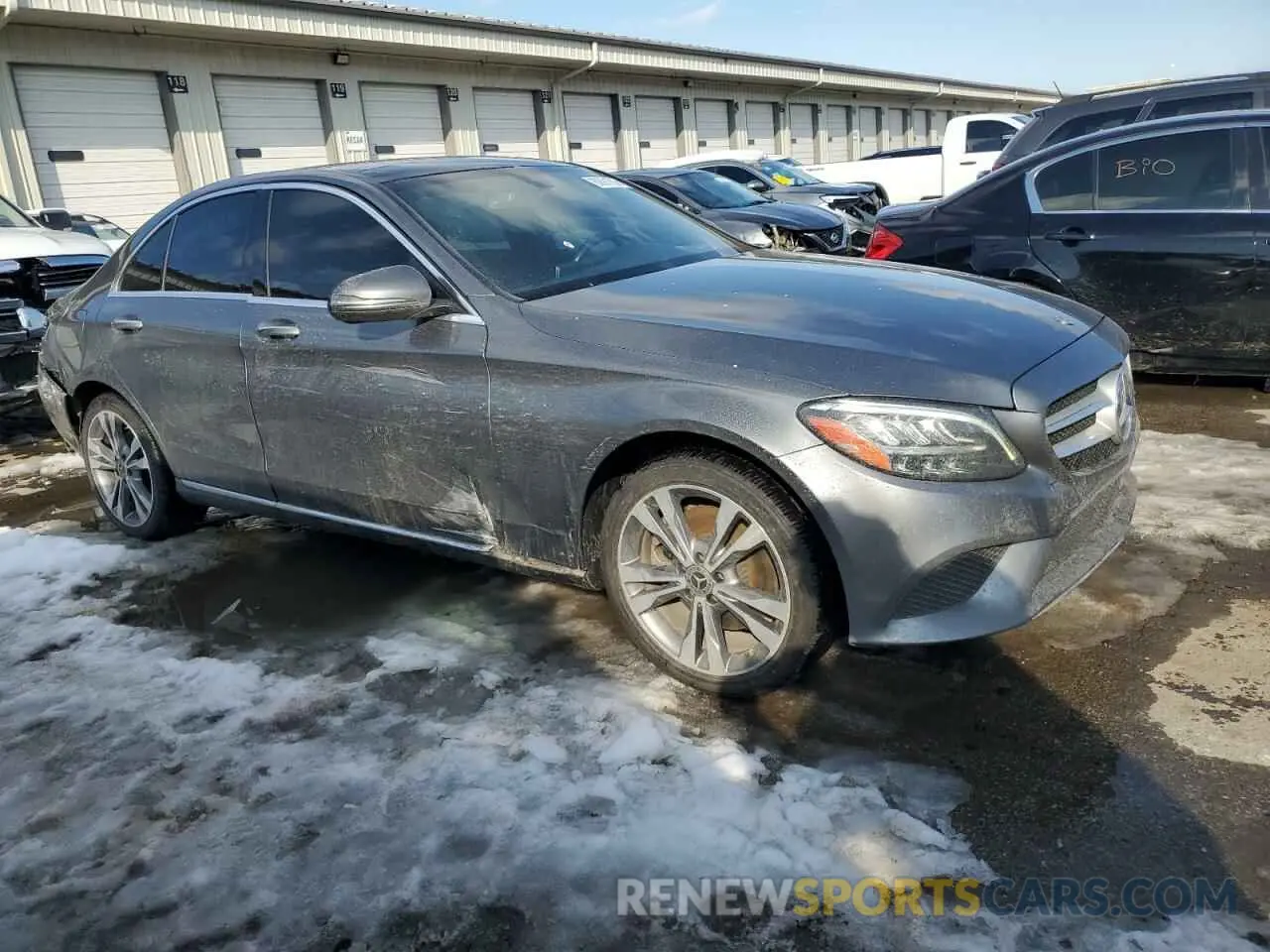 4 Photograph of a damaged car 55SWF8EBXKU300214 MERCEDES-BENZ C-CLASS 2019