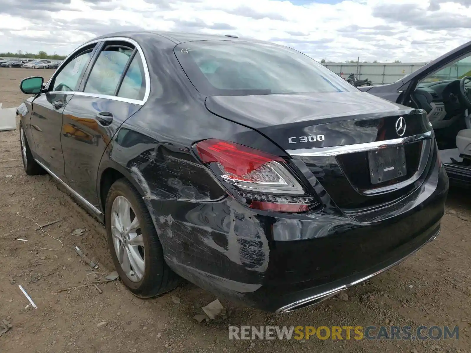 3 Photograph of a damaged car 55SWF8EBXKU315781 MERCEDES-BENZ C CLASS 2019