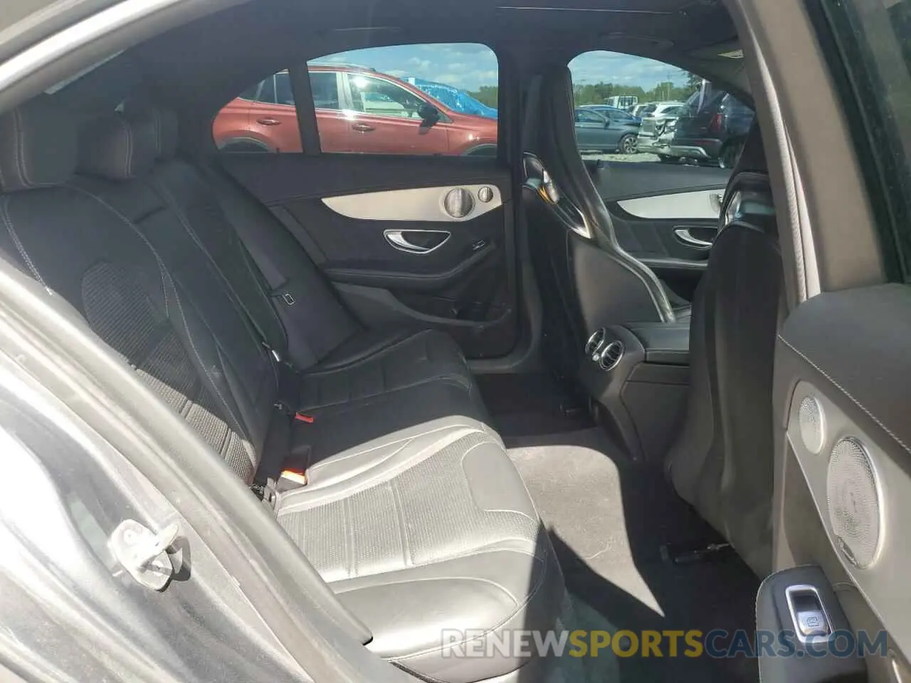 10 Photograph of a damaged car 55SWF8GB1KU318386 MERCEDES-BENZ C-CLASS 2019