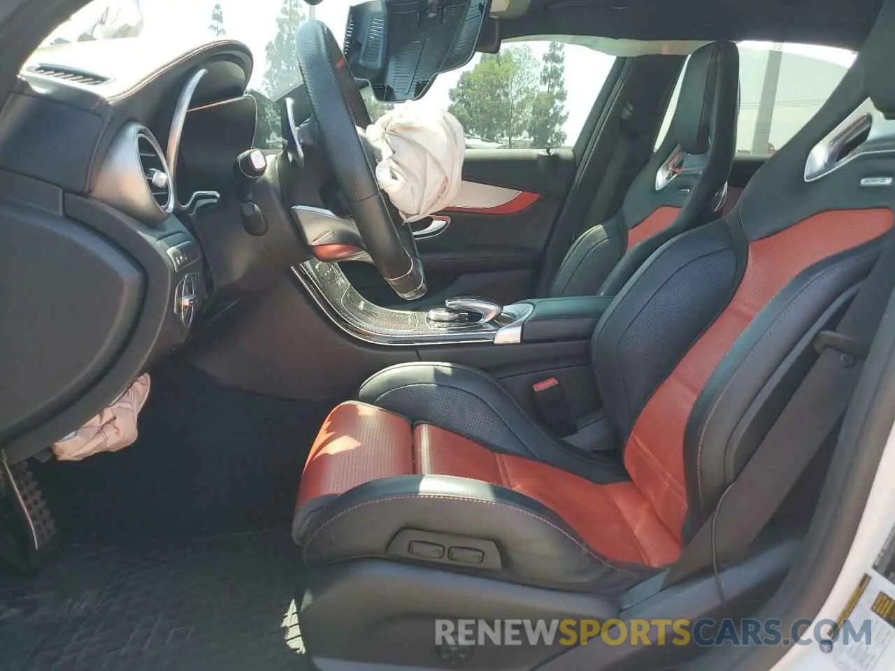 7 Photograph of a damaged car 55SWF8HB4KU318297 MERCEDES-BENZ C-CLASS 2019
