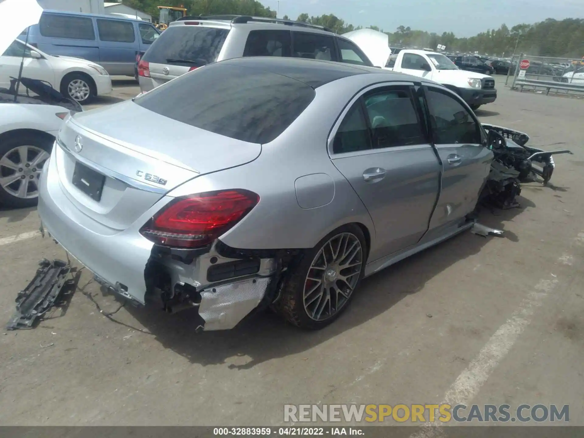 4 Photograph of a damaged car 55SWF8HB9KU302676 MERCEDES-BENZ C-CLASS 2019