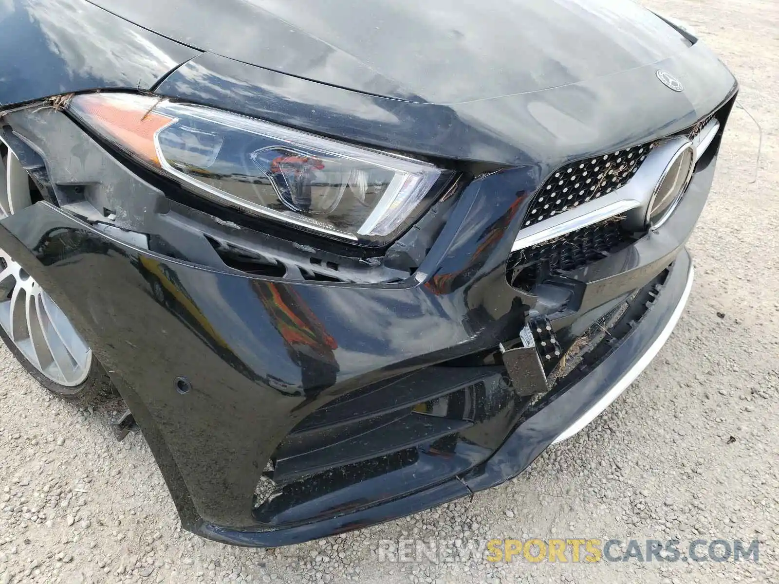 9 Photograph of a damaged car WDD2J5JB5KA018936 MERCEDES-BENZ C CLASS 2019