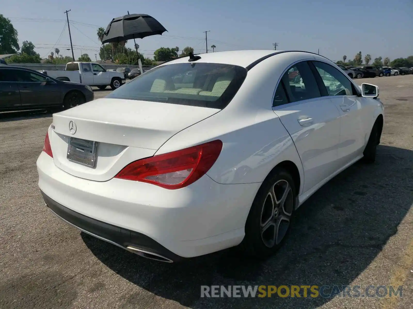 4 Photograph of a damaged car WDDSJ4EB3KN738359 MERCEDES-BENZ C CLASS 2019