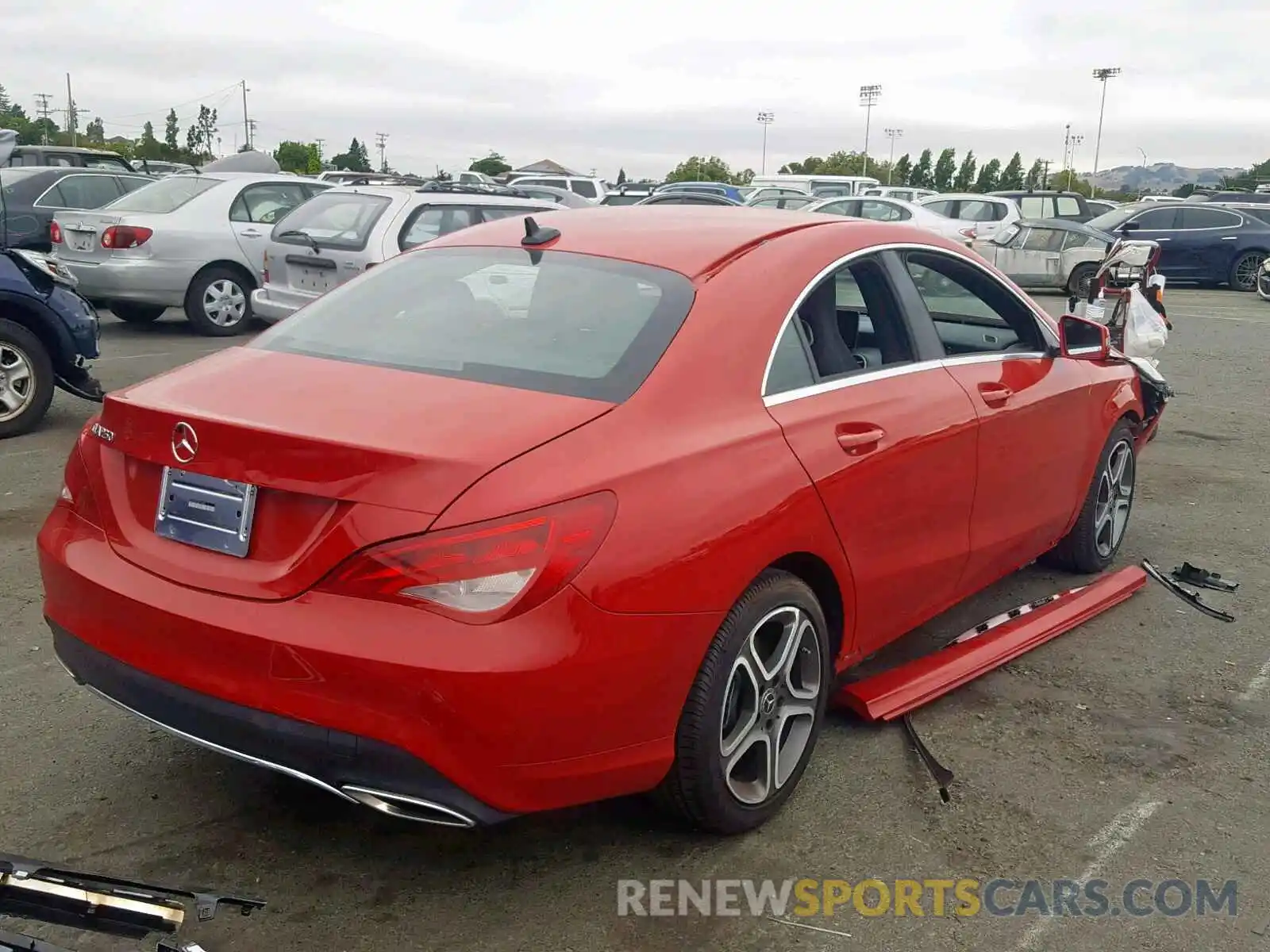 4 Photograph of a damaged car WDDSJ4EB3KN738426 MERCEDES-BENZ C CLASS 2019