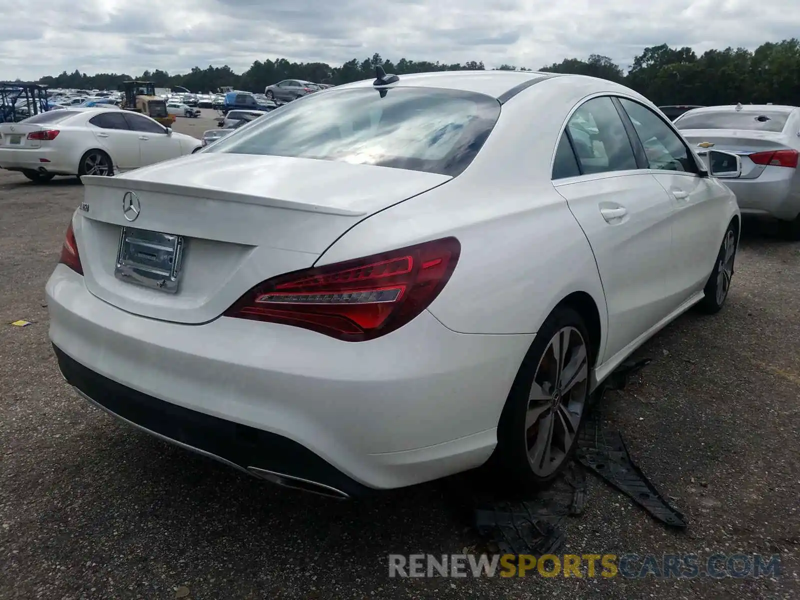 4 Photograph of a damaged car WDDSJ4EB4KN710991 MERCEDES-BENZ C CLASS 2019