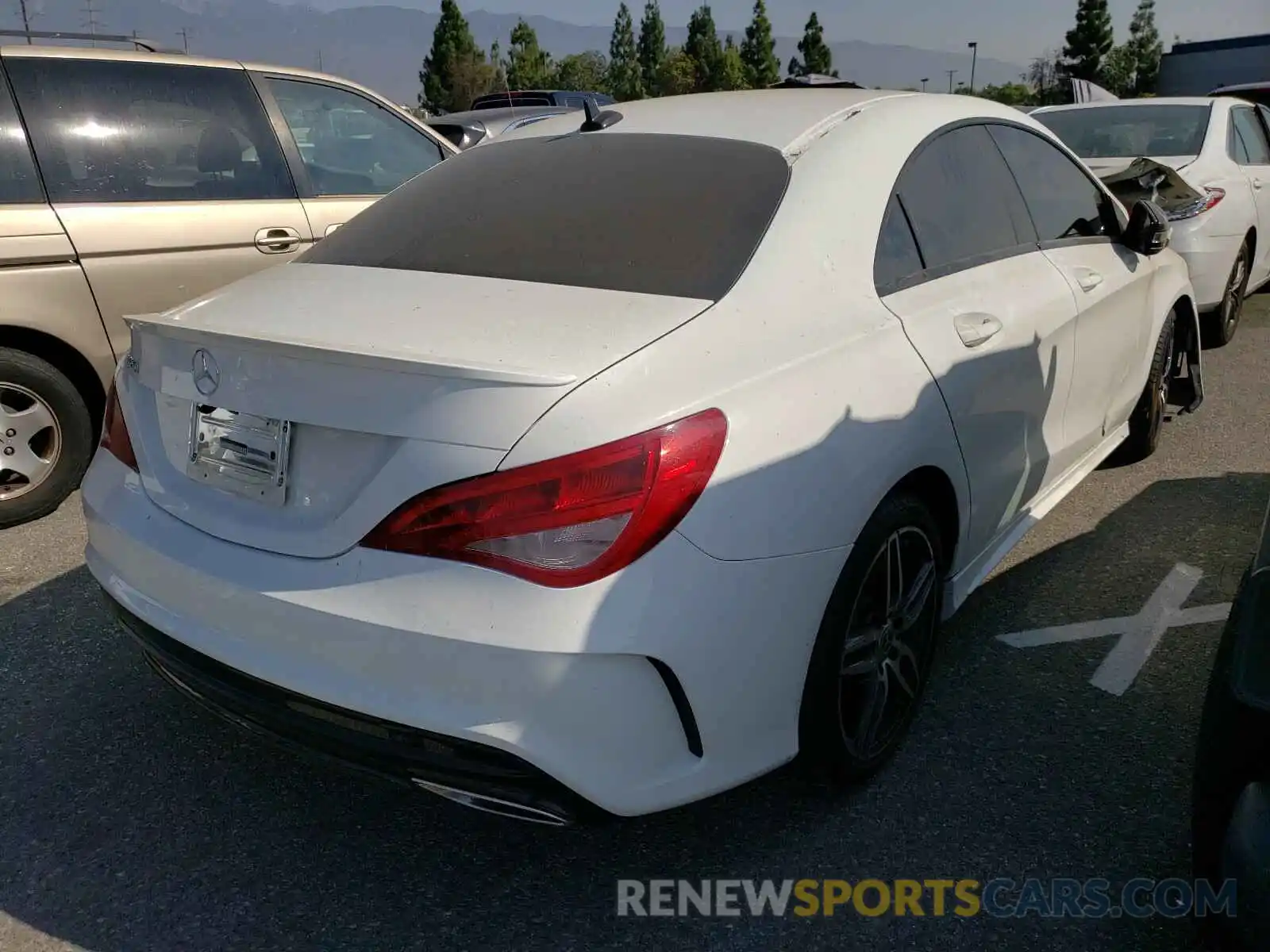 4 Photograph of a damaged car WDDSJ4EB6KN724908 MERCEDES-BENZ C CLASS 2019