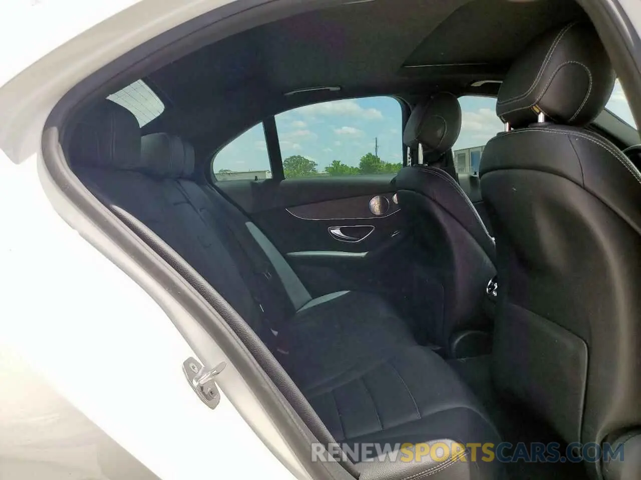 10 Photograph of a damaged car WDDWF8DB0KR482041 MERCEDES-BENZ C-CLASS 2019
