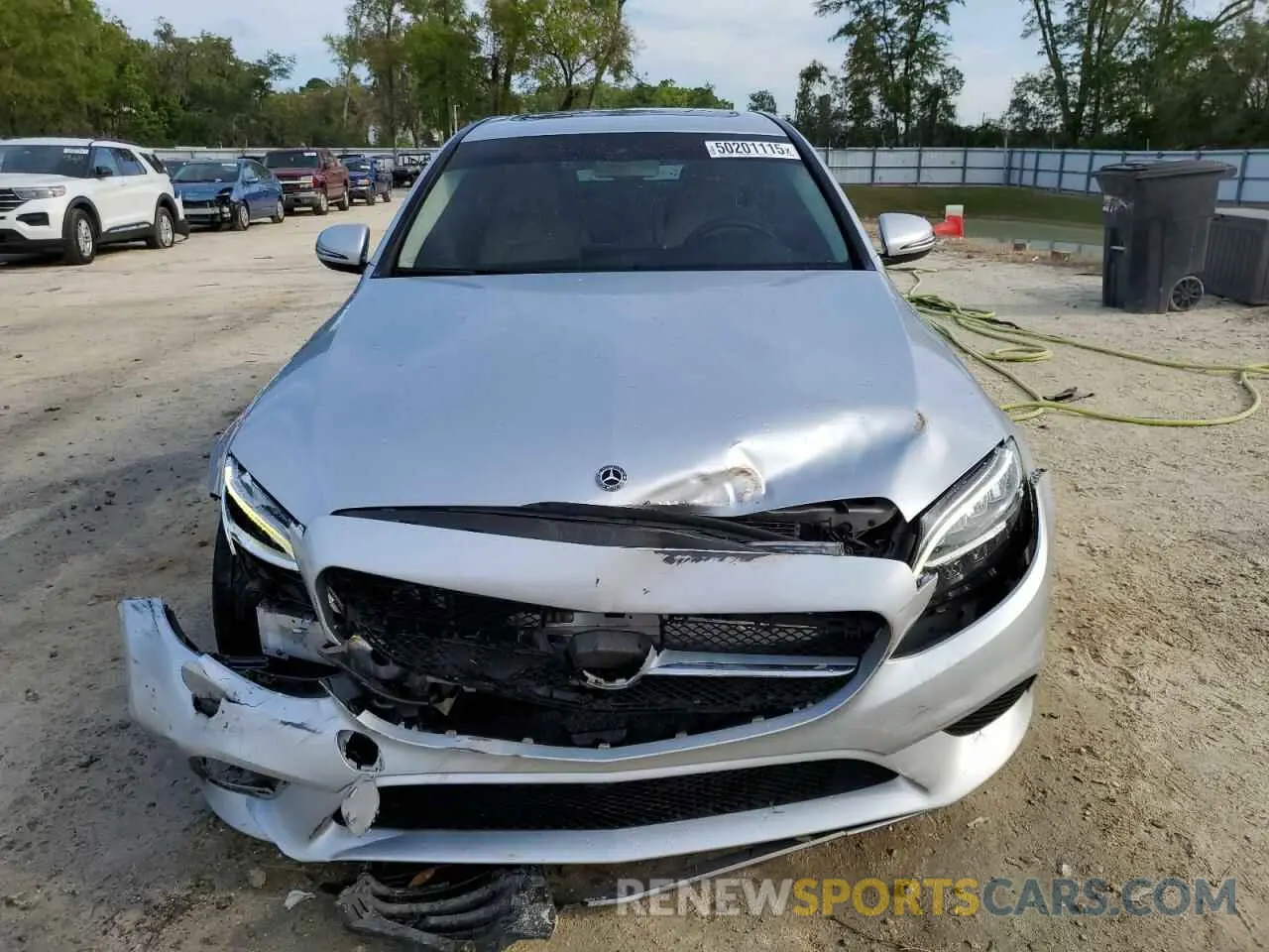 5 Photograph of a damaged car WDDWF8DB1KR481108 MERCEDES-BENZ C-CLASS 2019