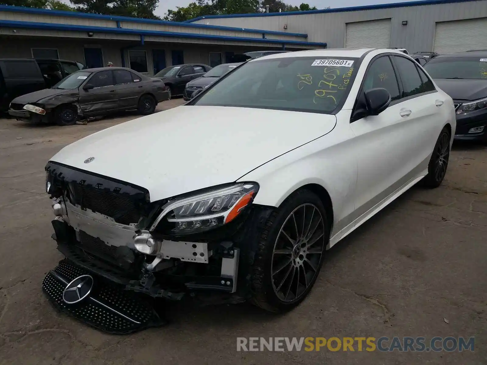 2 Photograph of a damaged car WDDWF8DB1KR483182 MERCEDES-BENZ C CLASS 2019