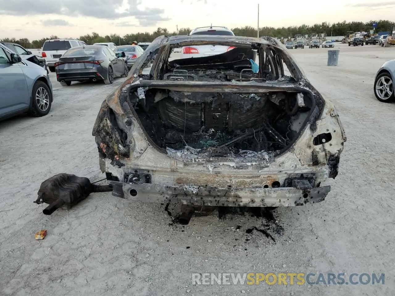 6 Photograph of a damaged car WDDWF8DB1KR519422 MERCEDES-BENZ C-CLASS 2019