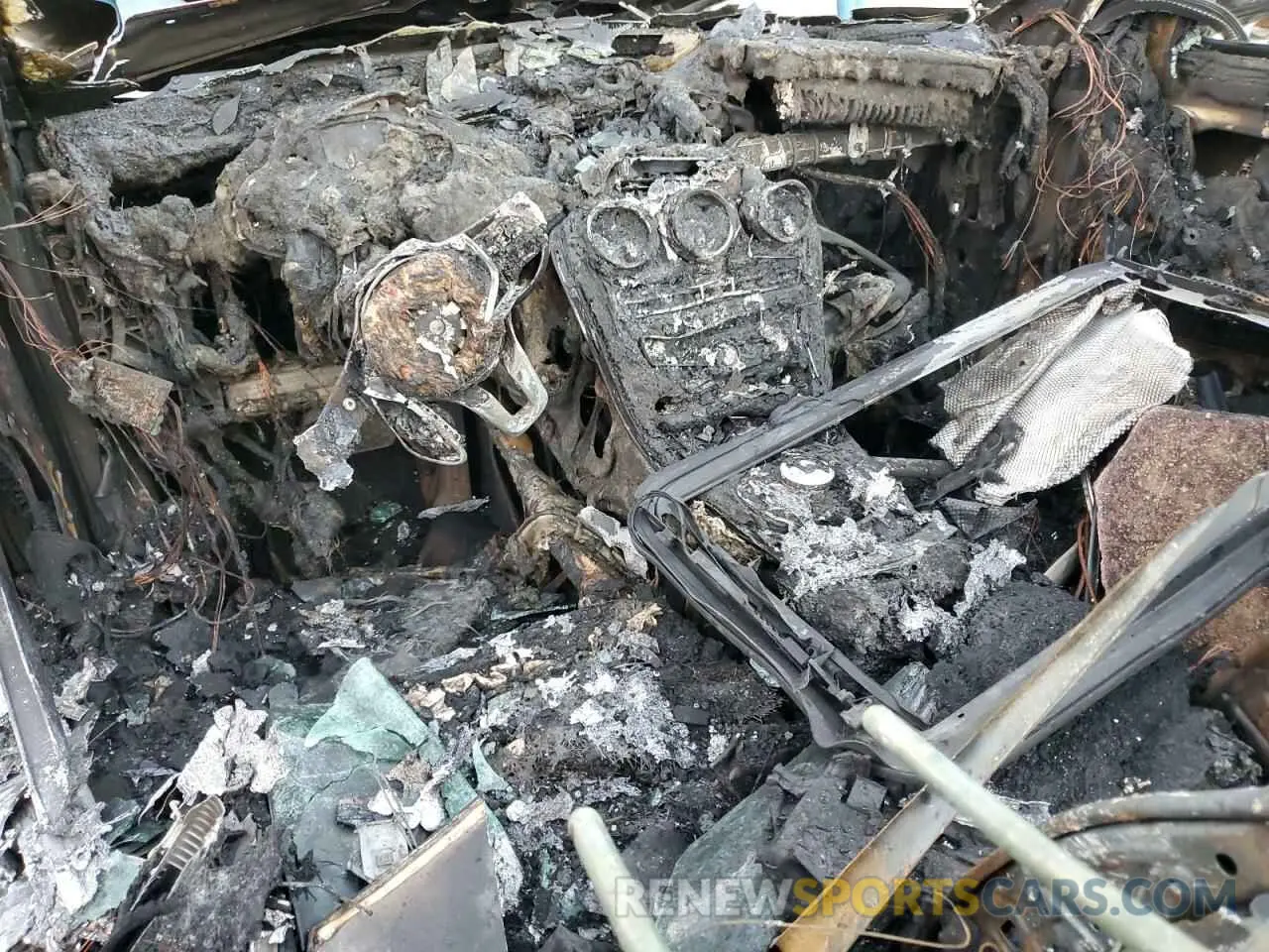 8 Photograph of a damaged car WDDWF8DB1KR519422 MERCEDES-BENZ C-CLASS 2019