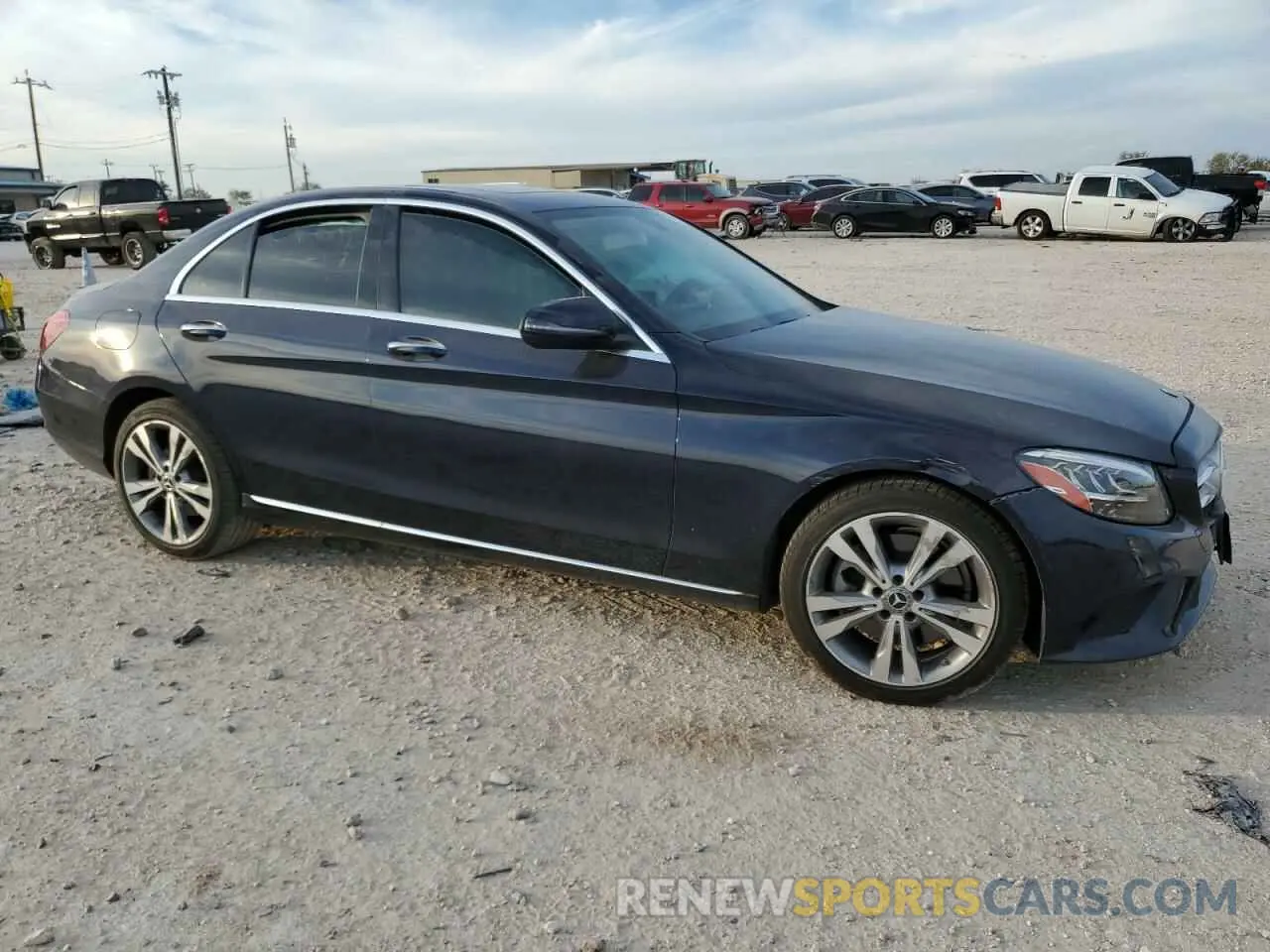 4 Photograph of a damaged car WDDWF8DB4KR481975 MERCEDES-BENZ C-CLASS 2019