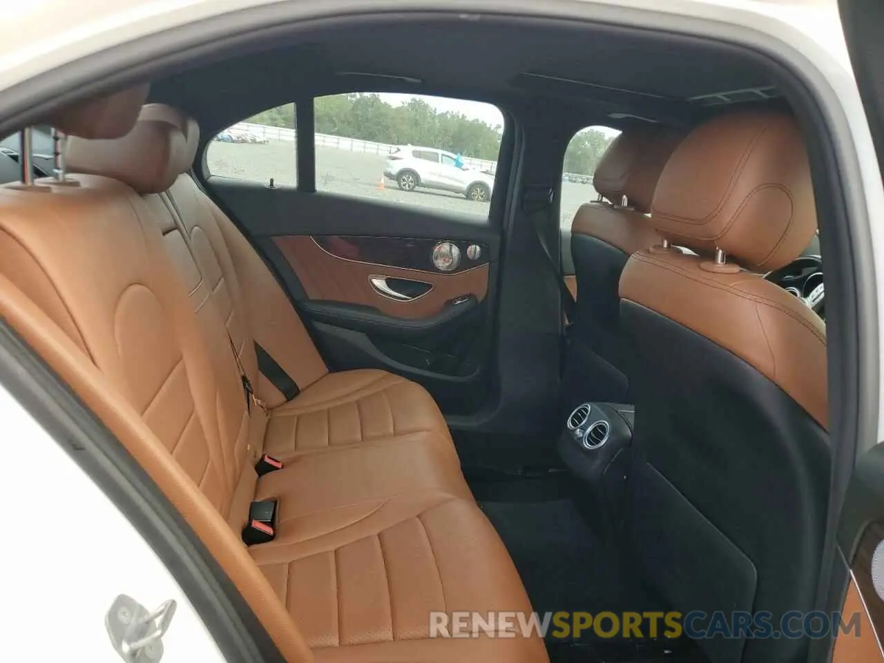 10 Photograph of a damaged car WDDWF8DB7KR483834 MERCEDES-BENZ C-CLASS 2019