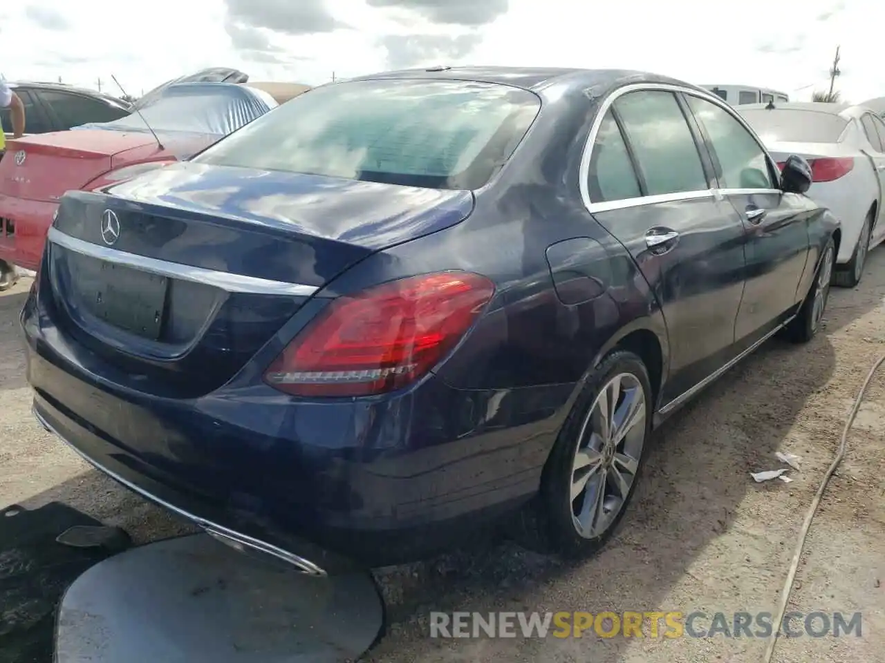 4 Photograph of a damaged car WDDWF8DB7KR484207 MERCEDES-BENZ C-CLASS 2019