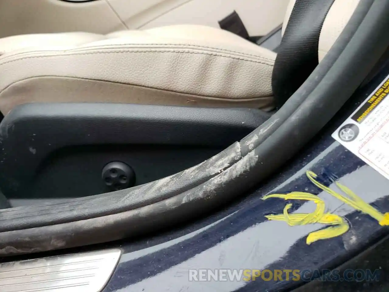 9 Photograph of a damaged car WDDWF8DB7KR484207 MERCEDES-BENZ C-CLASS 2019