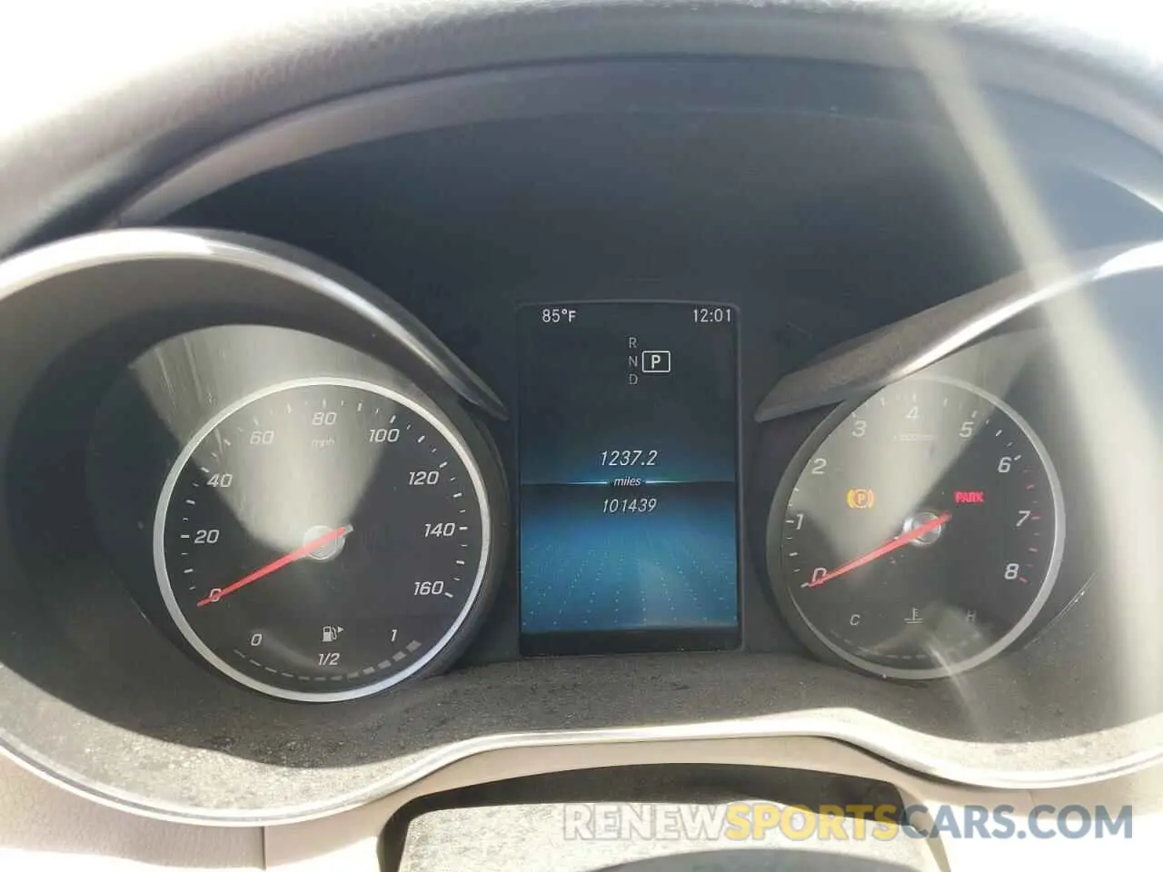 9 Photograph of a damaged car WDDWF8DB9KR515666 MERCEDES-BENZ C-CLASS 2019