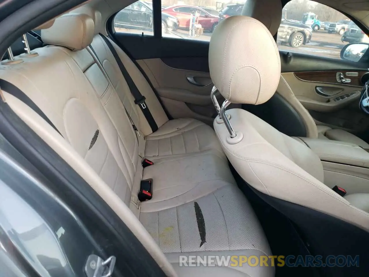 10 Photograph of a damaged car WDDWF8EB4KR483269 MERCEDES-BENZ C-CLASS 2019