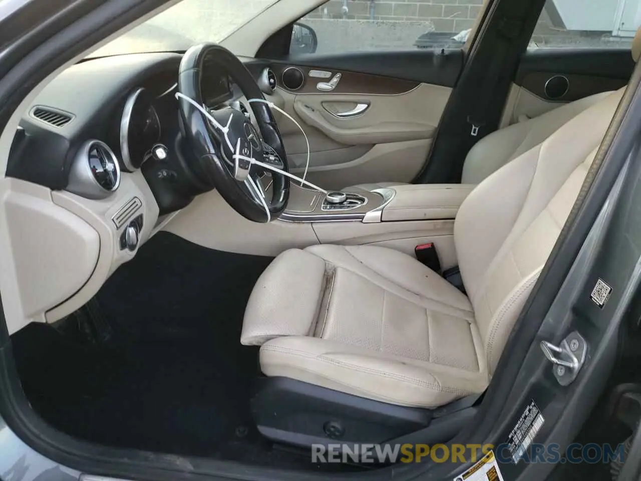 7 Photograph of a damaged car WDDWF8EB4KR483269 MERCEDES-BENZ C-CLASS 2019