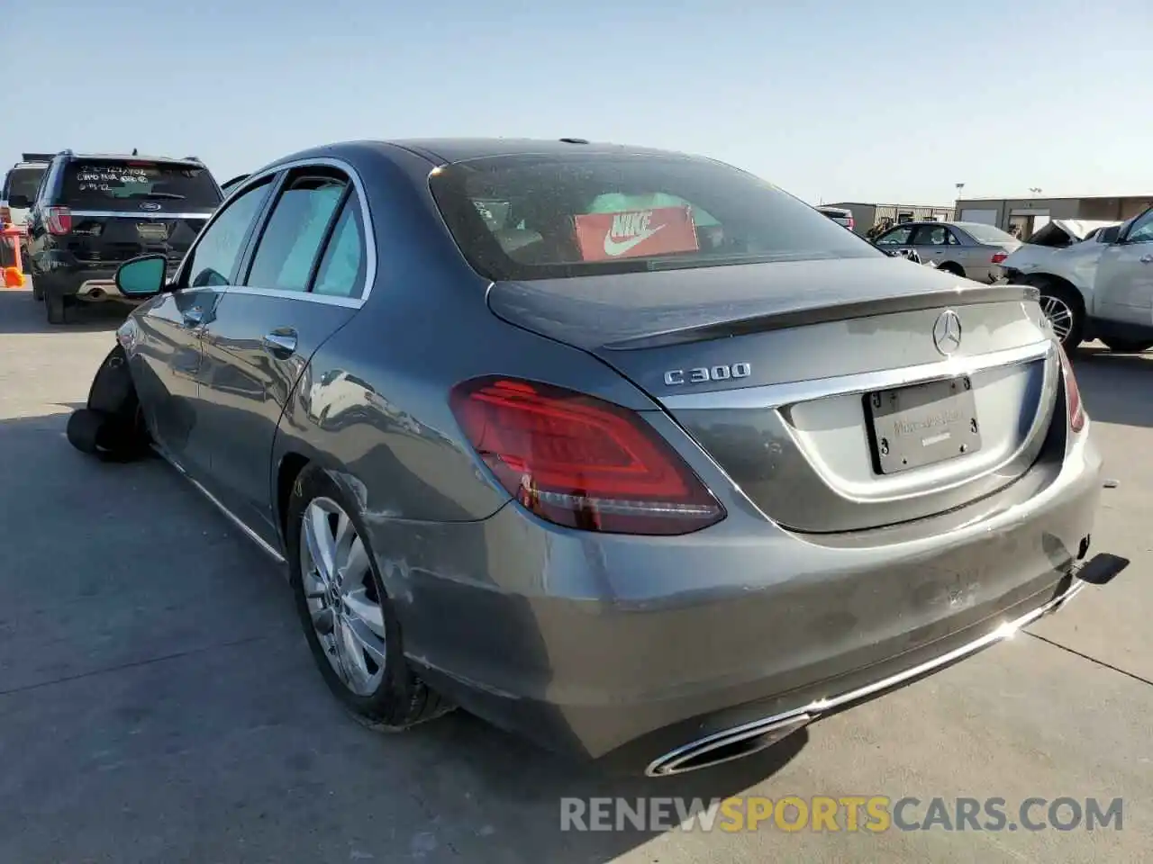 3 Photograph of a damaged car WDDWF8EB6KR484830 MERCEDES-BENZ C-CLASS 2019