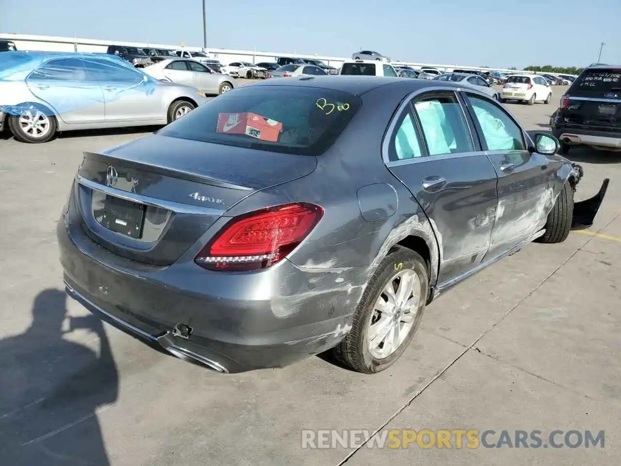 4 Photograph of a damaged car WDDWF8EB6KR484830 MERCEDES-BENZ C-CLASS 2019