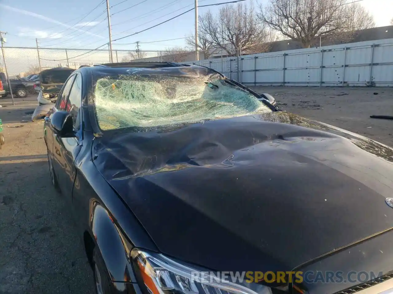 9 Photograph of a damaged car WDDWF8EB7KR515308 MERCEDES-BENZ C-CLASS 2019