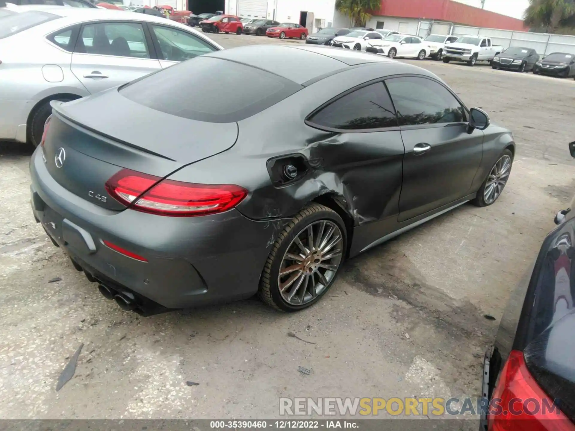 4 Photograph of a damaged car WDDWJ6EB2KF808005 MERCEDES-BENZ C-CLASS 2019