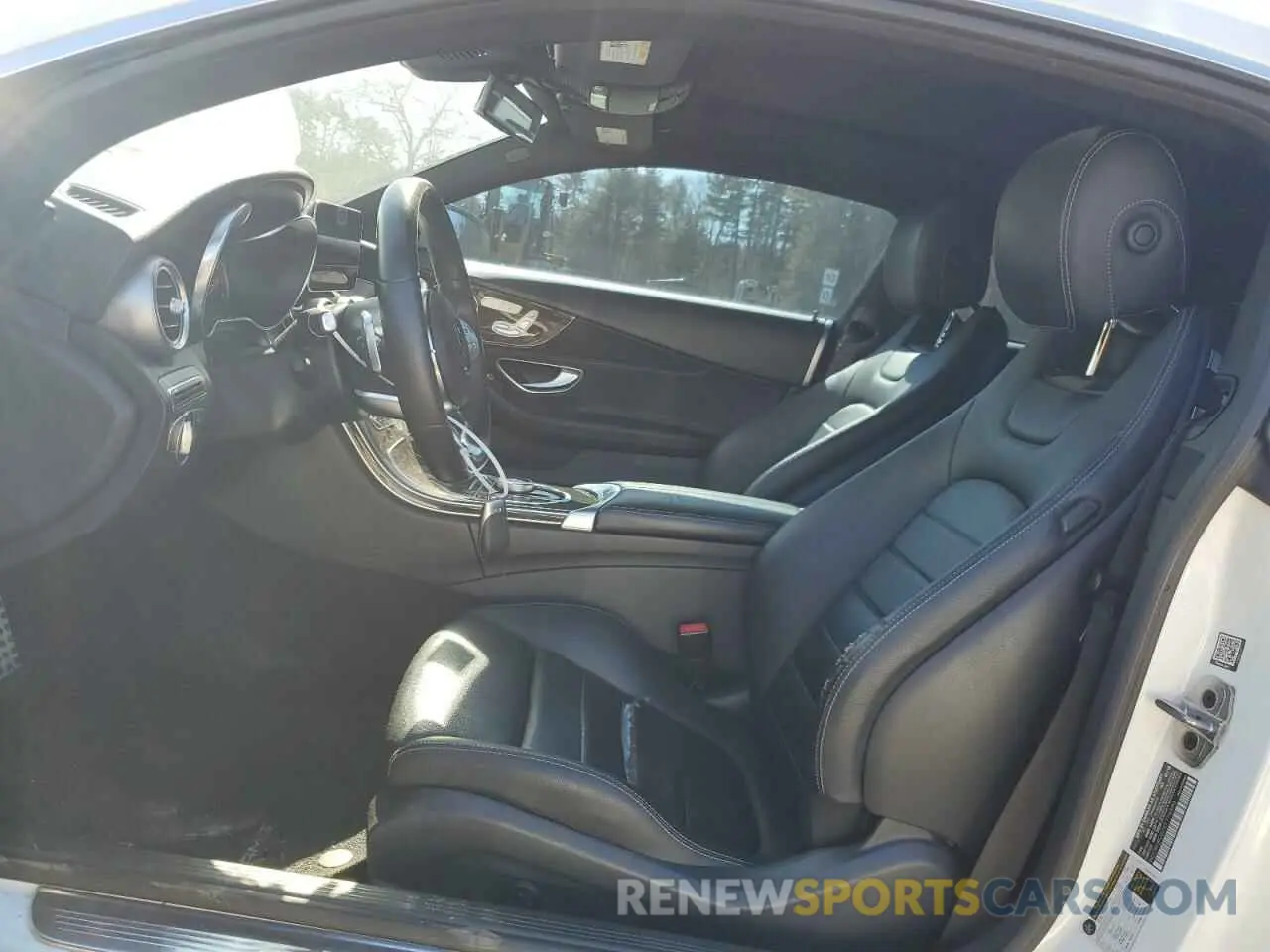 7 Photograph of a damaged car WDDWJ8DB7KF776990 MERCEDES-BENZ C-CLASS 2019