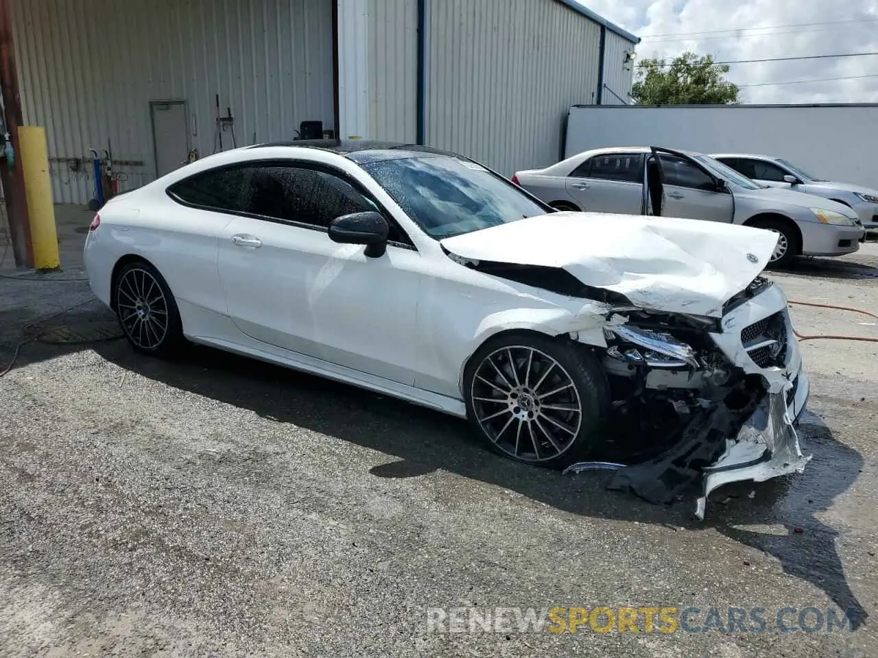 4 Photograph of a damaged car WDDWJ8DBXKF813076 MERCEDES-BENZ C-CLASS 2019