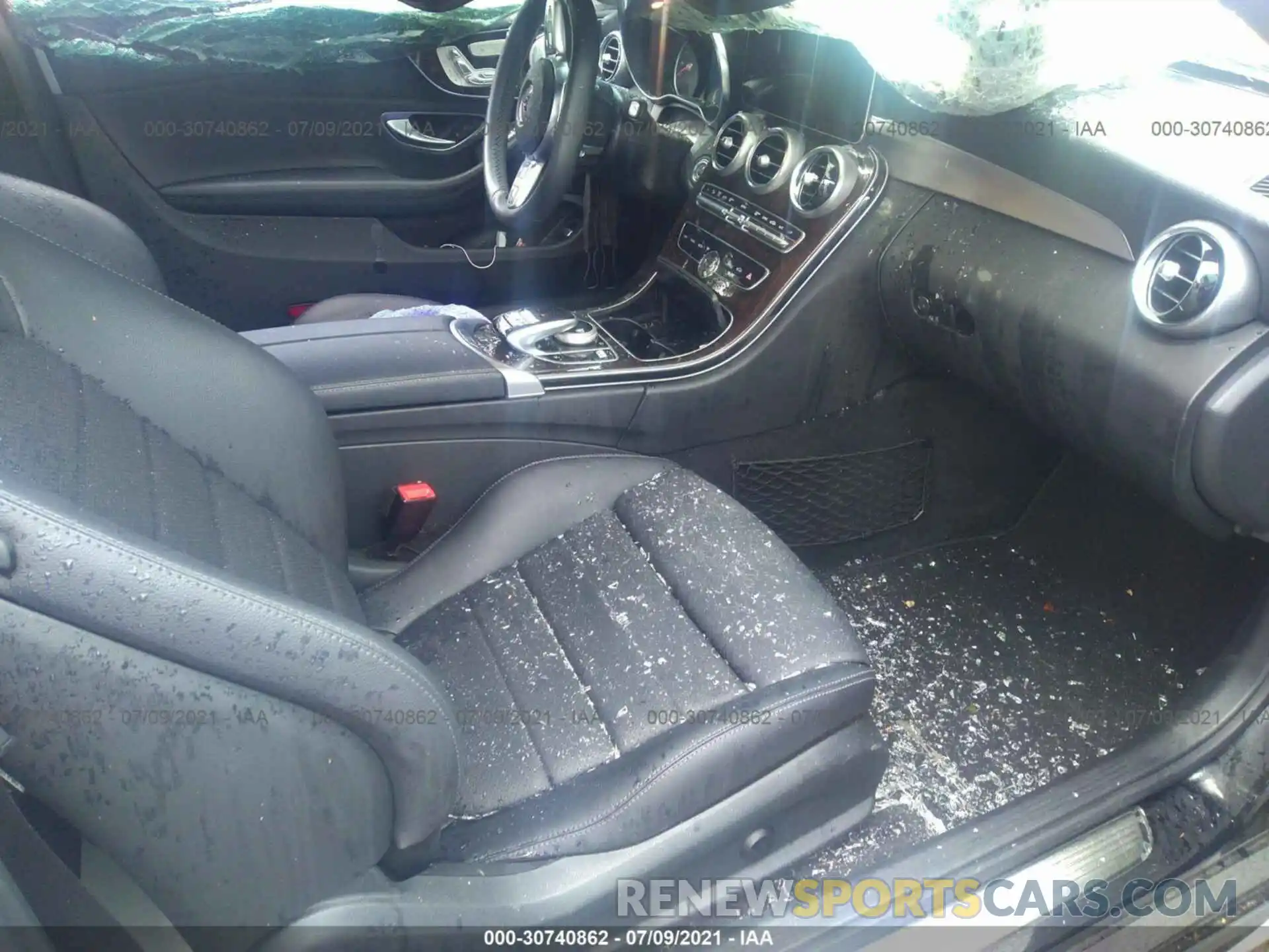 5 Photograph of a damaged car WDDWJ8EB2KF802460 MERCEDES-BENZ C-CLASS 2019