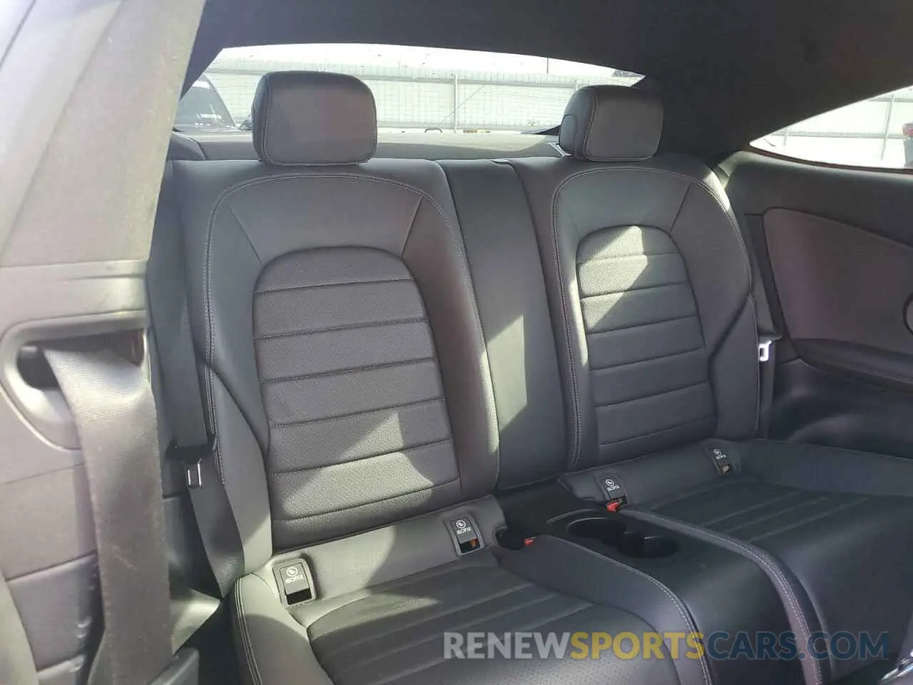 10 Photograph of a damaged car WDDWJ8EB2KF814754 MERCEDES-BENZ C-CLASS 2019