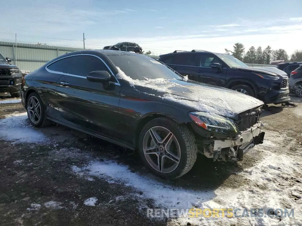 4 Photograph of a damaged car WDDWJ8EB2KF814754 MERCEDES-BENZ C-CLASS 2019