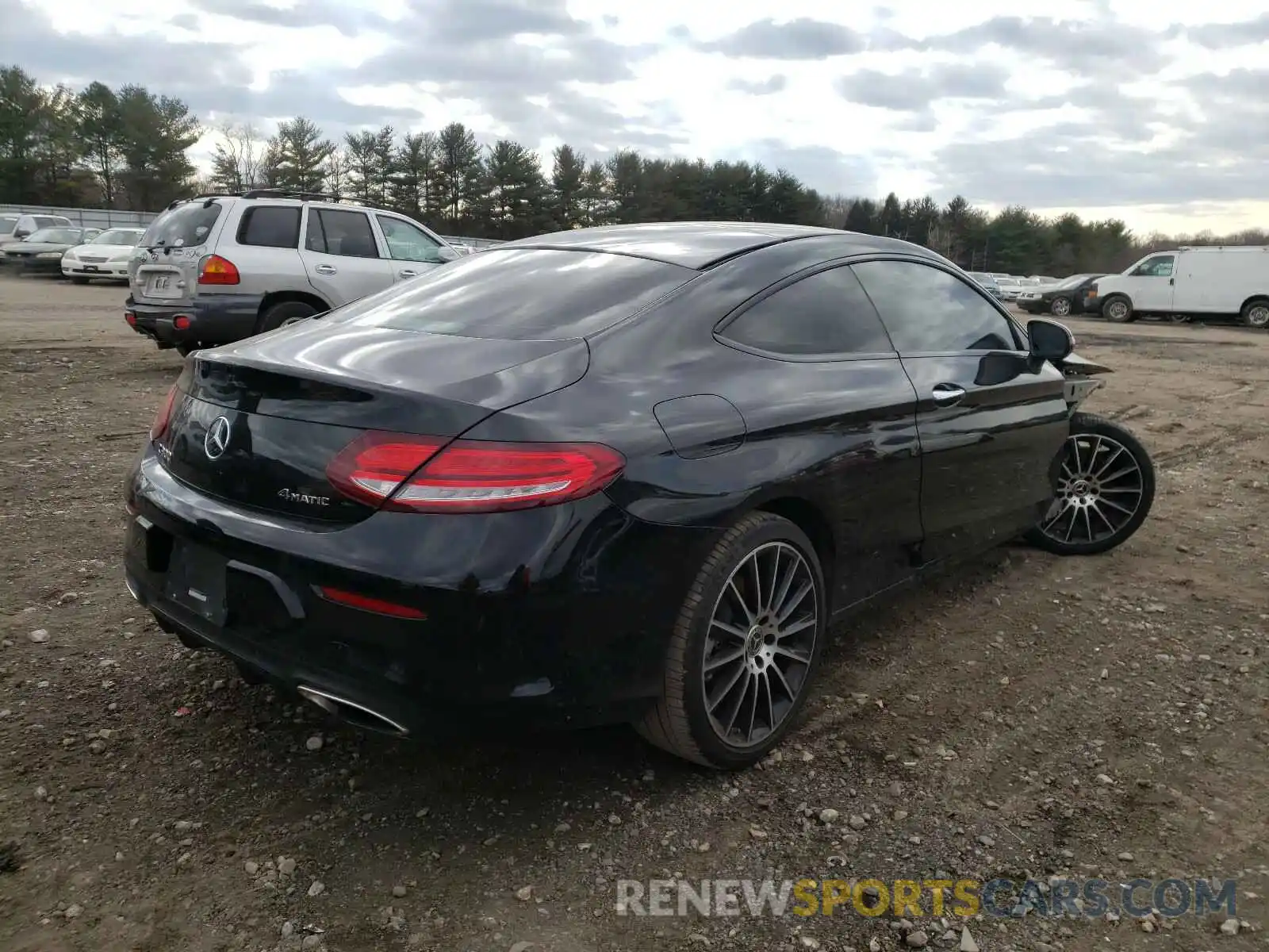 4 Photograph of a damaged car WDDWJ8EB7KF813874 MERCEDES-BENZ C CLASS 2019