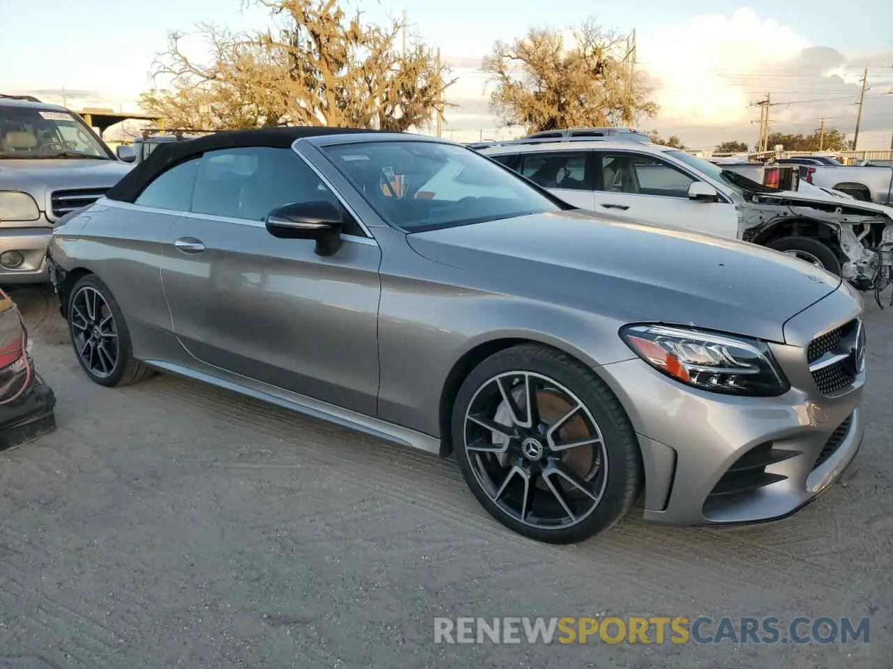 4 Photograph of a damaged car WDDWK8EB5KF774456 MERCEDES-BENZ C-CLASS 2019