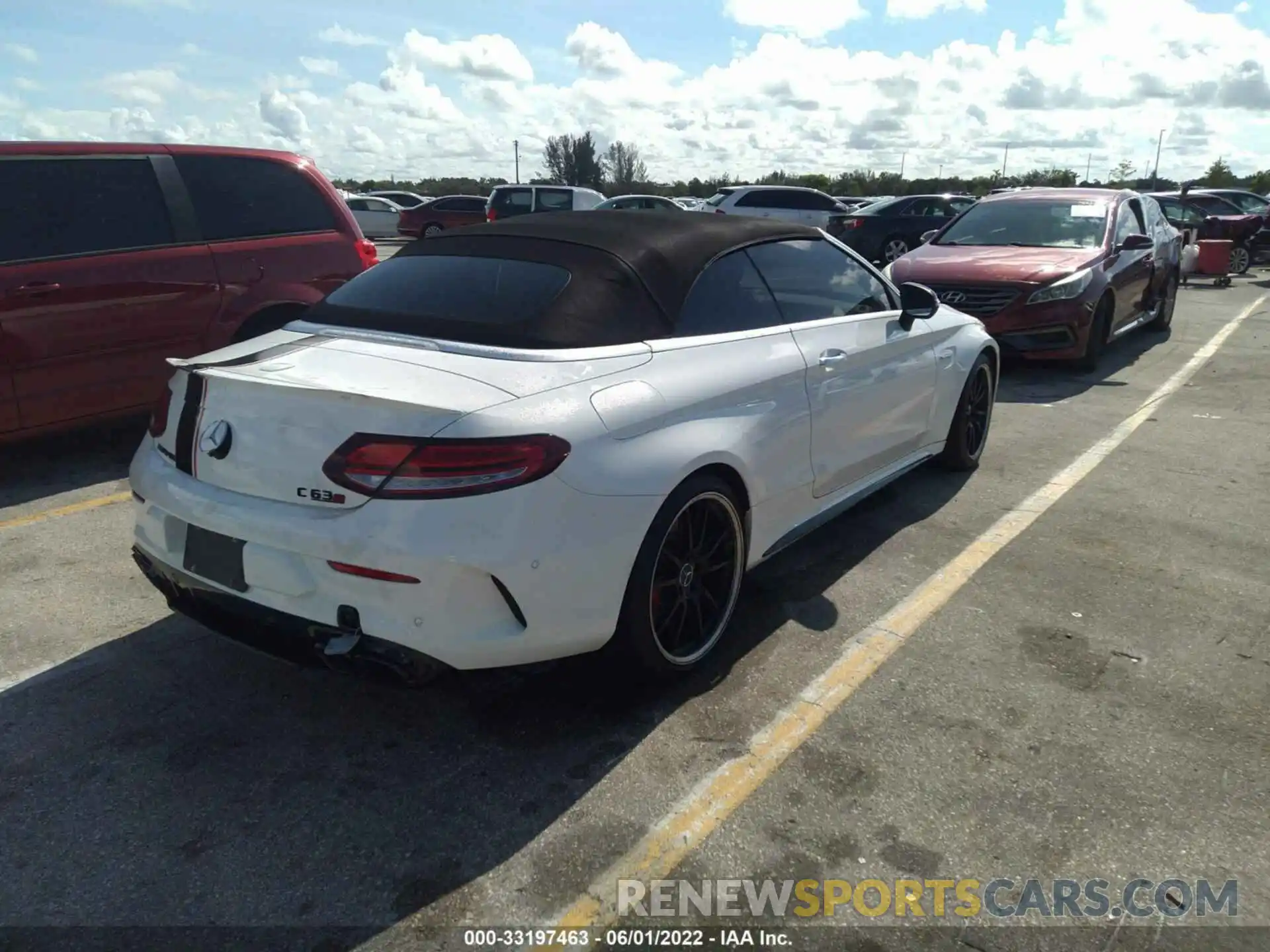 4 Photograph of a damaged car WDDWK8HB8KF830479 MERCEDES-BENZ C-CLASS 2019