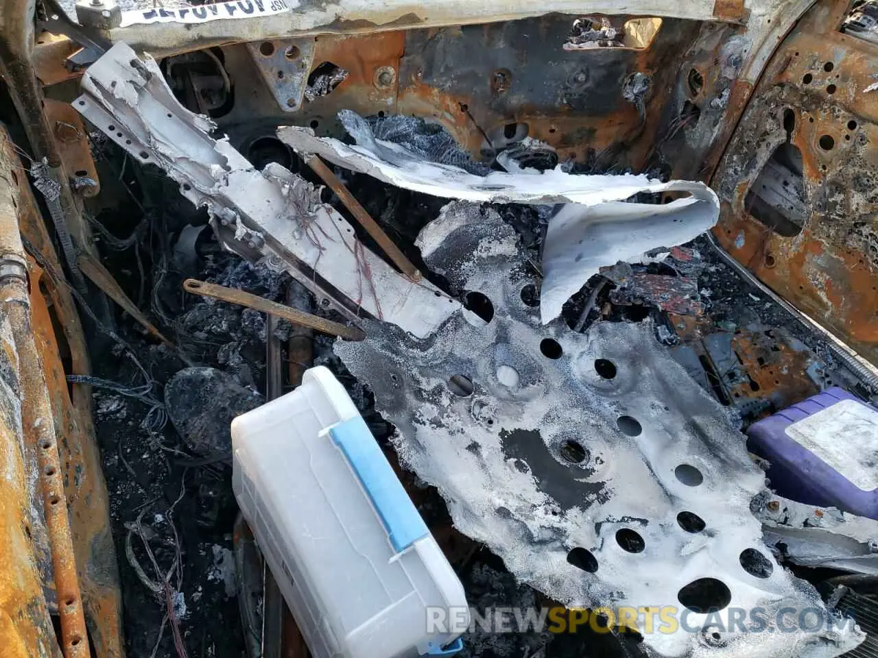 8 Photograph of a damaged car WDDWK8HB8KF846584 MERCEDES-BENZ C-CLASS 2019