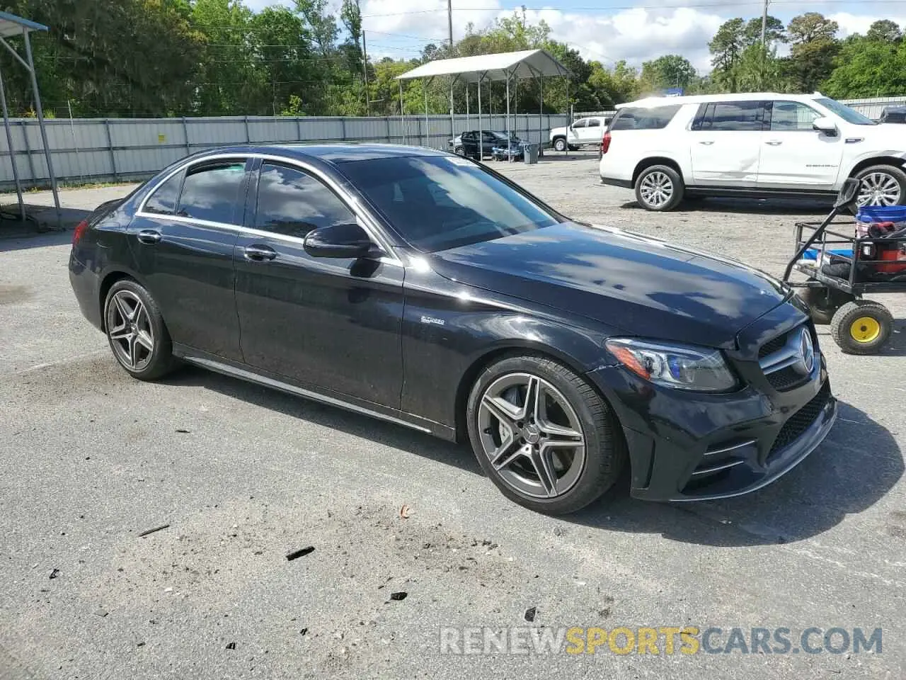 4 Photograph of a damaged car 55SWF6EB5LU331098 MERCEDES-BENZ C-CLASS 2020