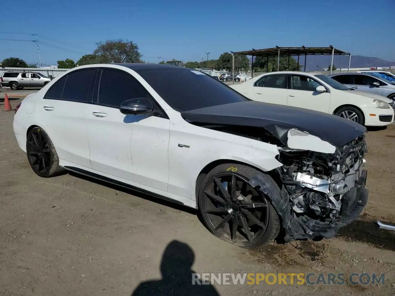 4 Photograph of a damaged car 55SWF6EB8LU323884 MERCEDES-BENZ C-CLASS 2020