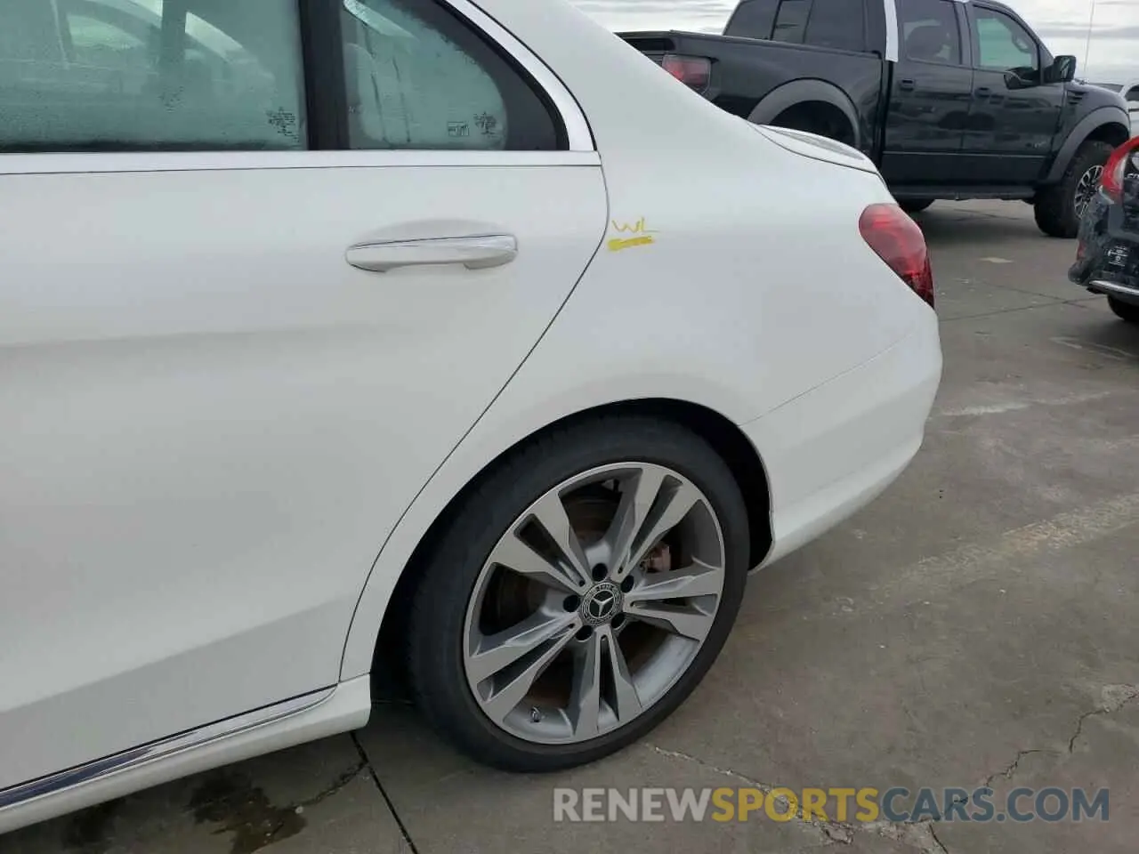 12 Photograph of a damaged car 55SWF8DB1LU332665 MERCEDES-BENZ C-CLASS 2020