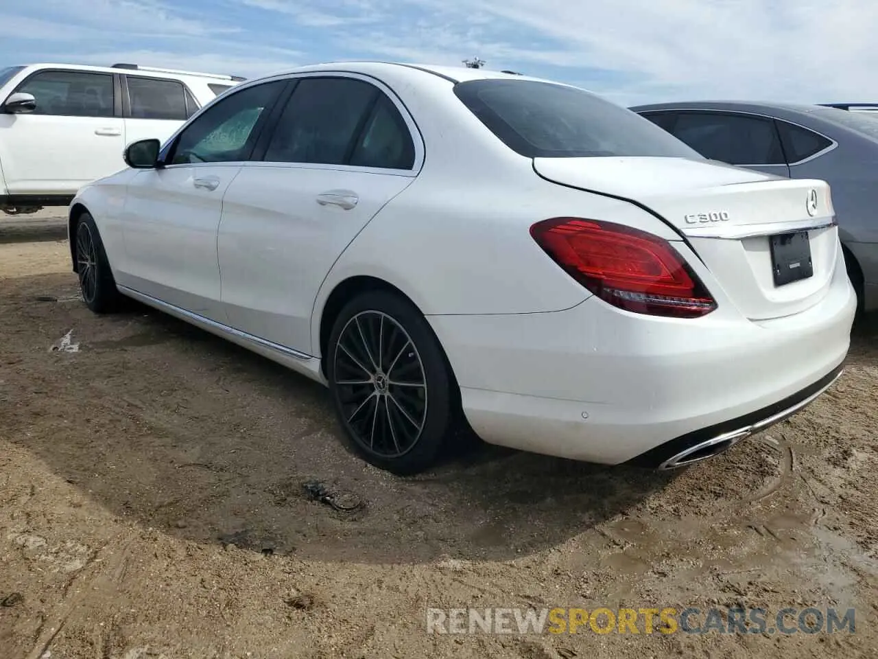 2 Photograph of a damaged car 55SWF8DB5LU324326 MERCEDES-BENZ C-CLASS 2020