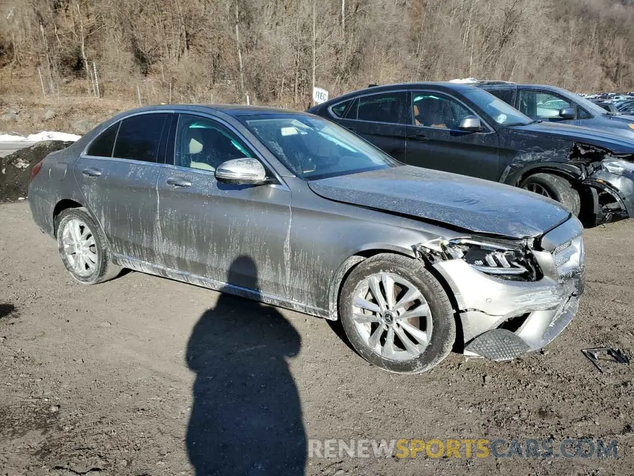4 Photograph of a damaged car 55SWF8EB3LU326543 MERCEDES-BENZ C-CLASS 2020