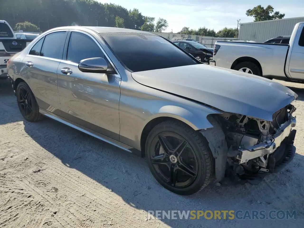 4 Photograph of a damaged car 55SWF8EB8LU327865 MERCEDES-BENZ C-CLASS 2020