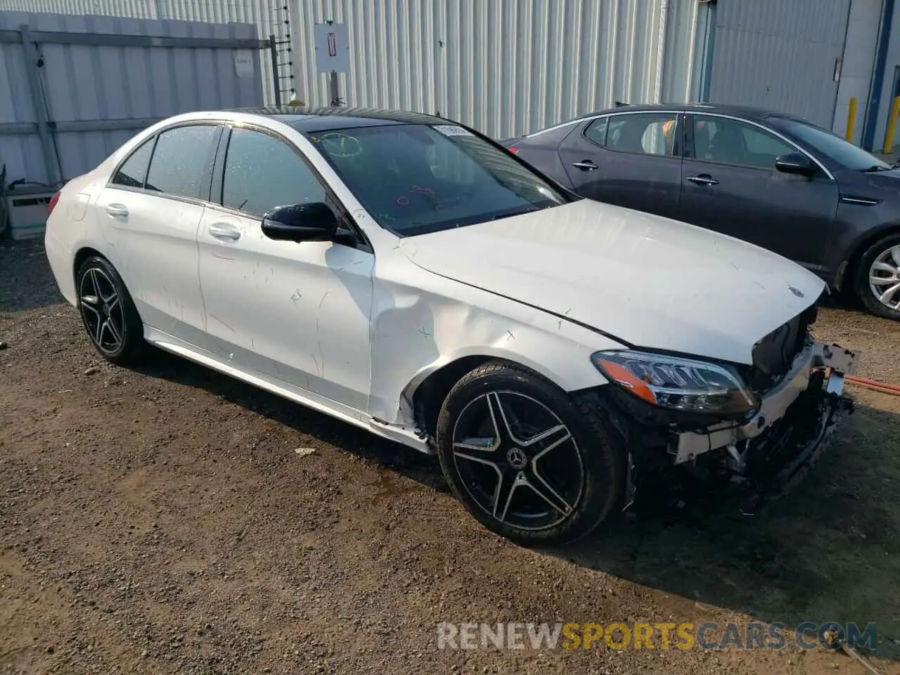 4 Photograph of a damaged car 55SWF8EB9LU328460 MERCEDES-BENZ C-CLASS 2020