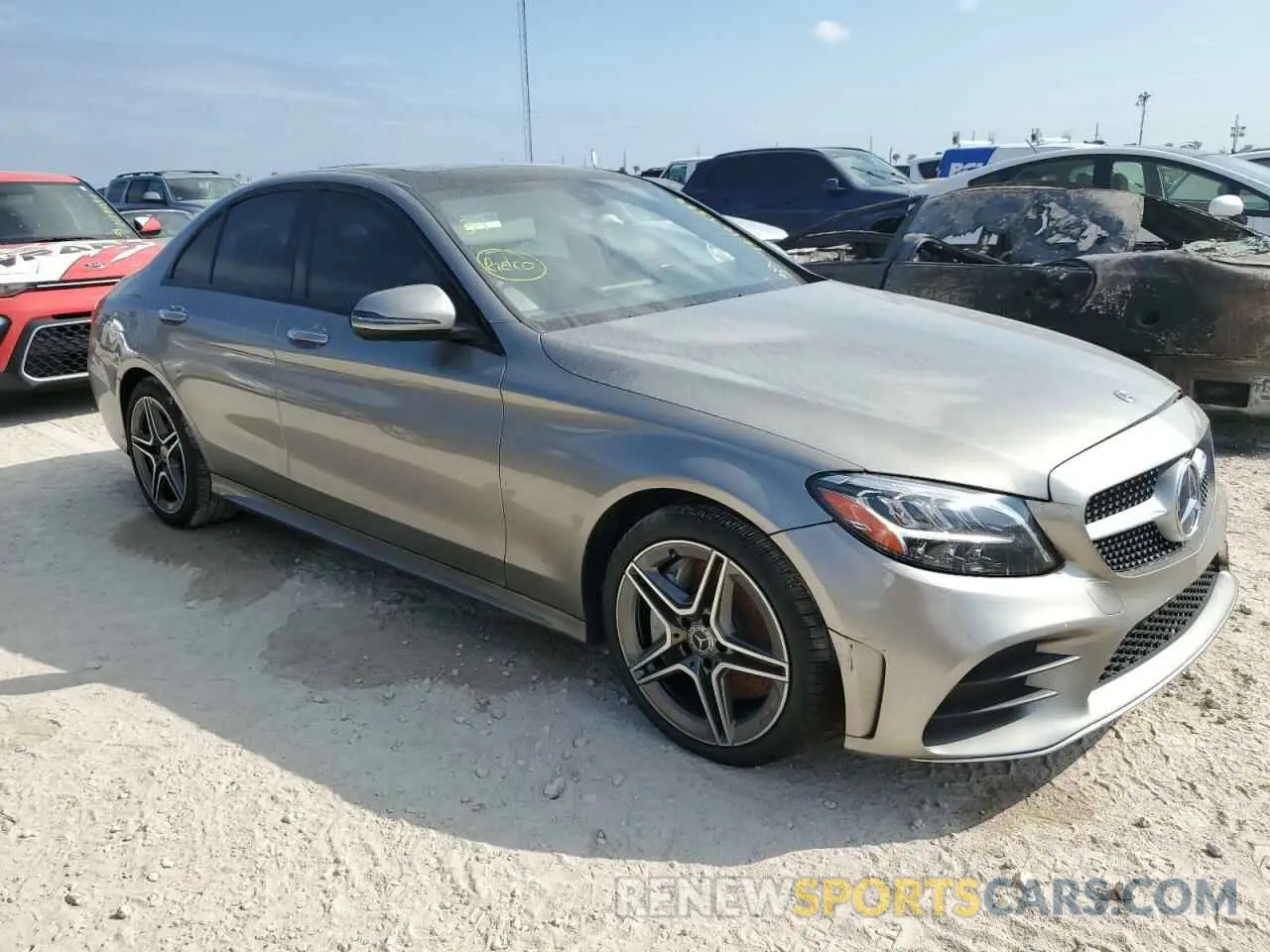 4 Photograph of a damaged car 55SWF8EBXLU323980 MERCEDES-BENZ C-CLASS 2020