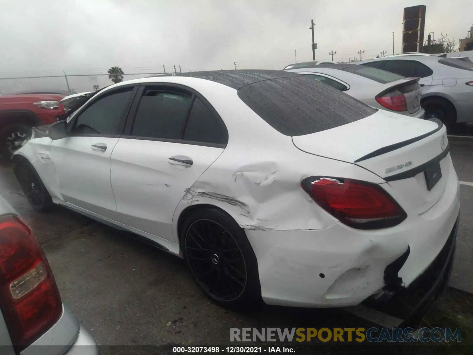 3 Photograph of a damaged car 55SWF8HB0LU332229 MERCEDES-BENZ C-CLASS 2020