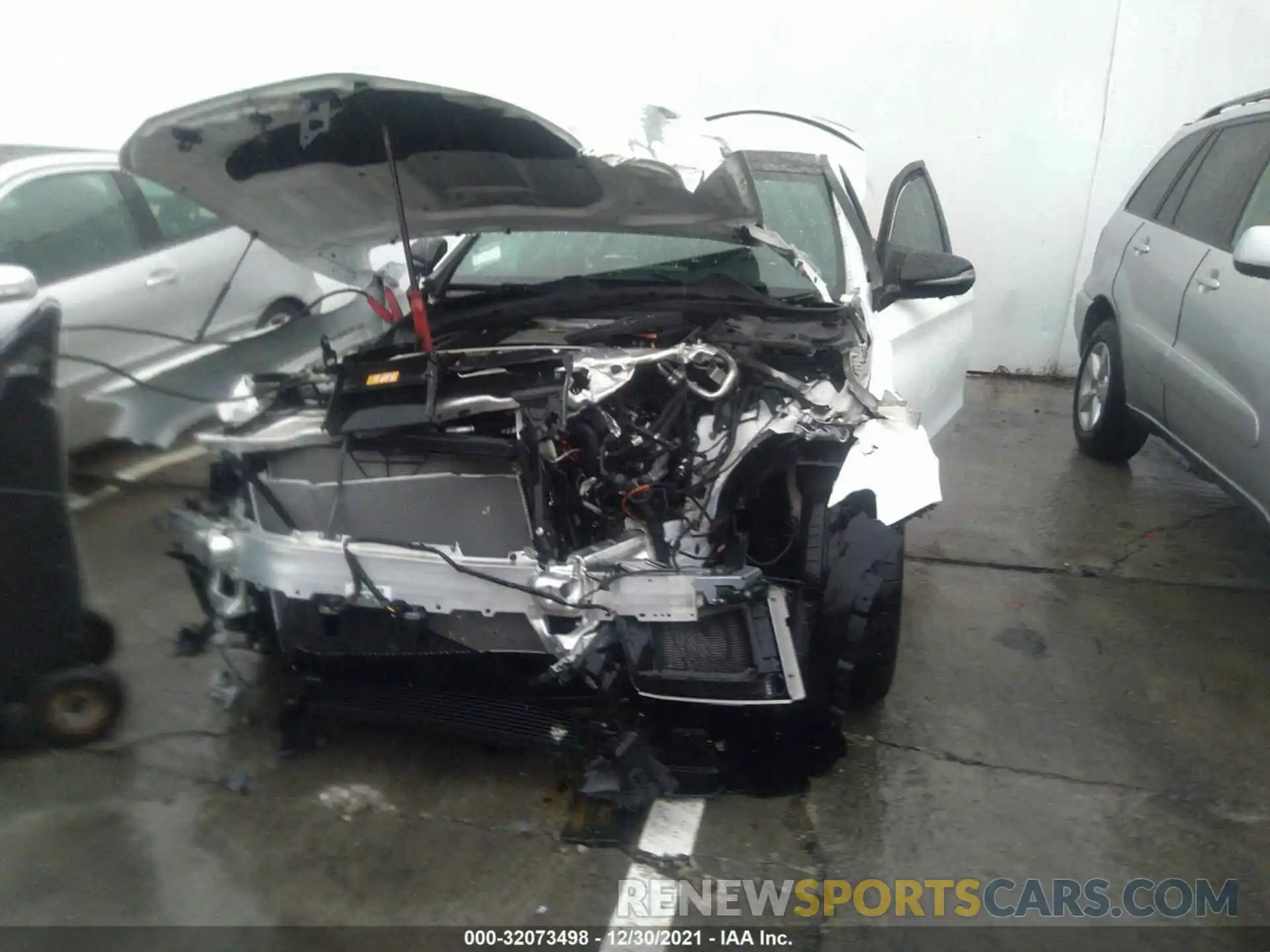 6 Photograph of a damaged car 55SWF8HB0LU332229 MERCEDES-BENZ C-CLASS 2020