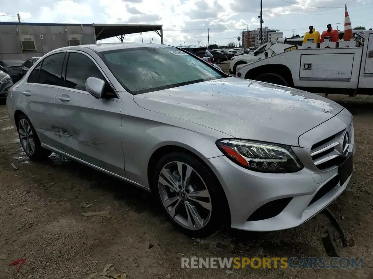 4 Photograph of a damaged car W1KWF8DB1LR571778 MERCEDES-BENZ C-CLASS 2020