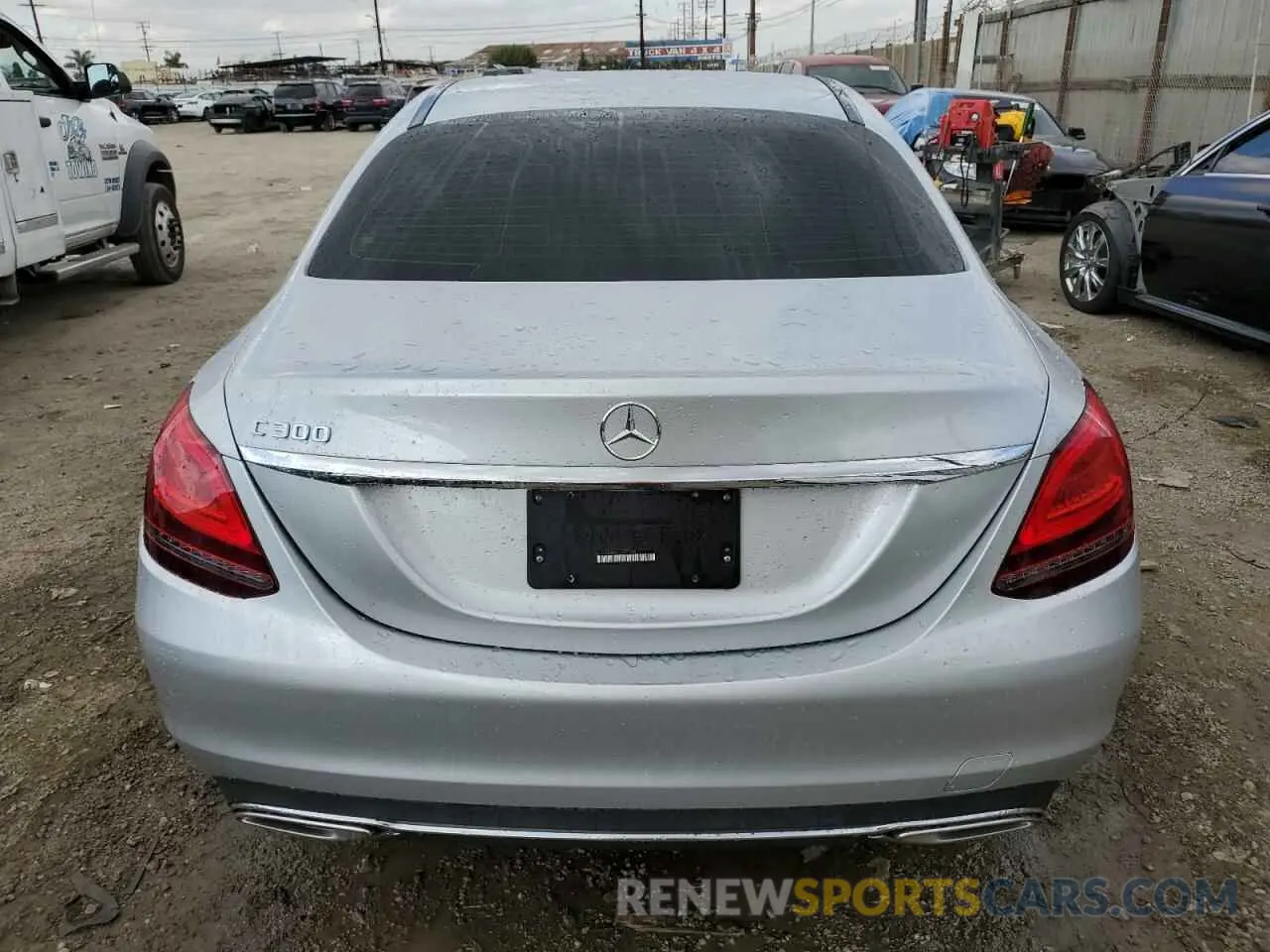 6 Photograph of a damaged car W1KWF8DB1LR571778 MERCEDES-BENZ C-CLASS 2020