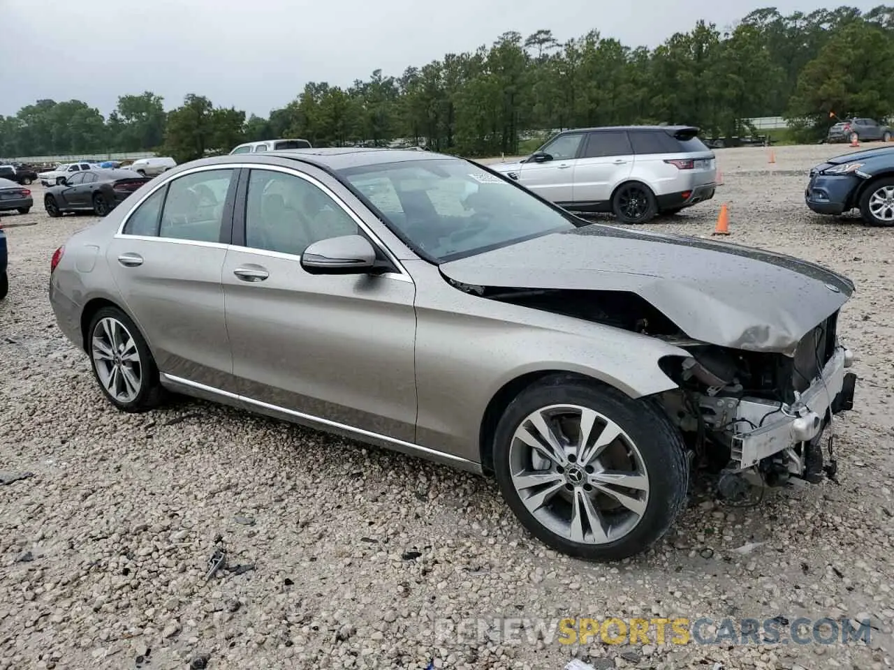 4 Photograph of a damaged car W1KWF8DB1LR596339 MERCEDES-BENZ C-CLASS 2020